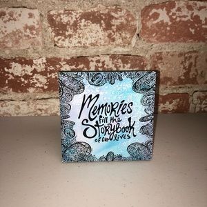 SMALL DECOR WITH QUOTE